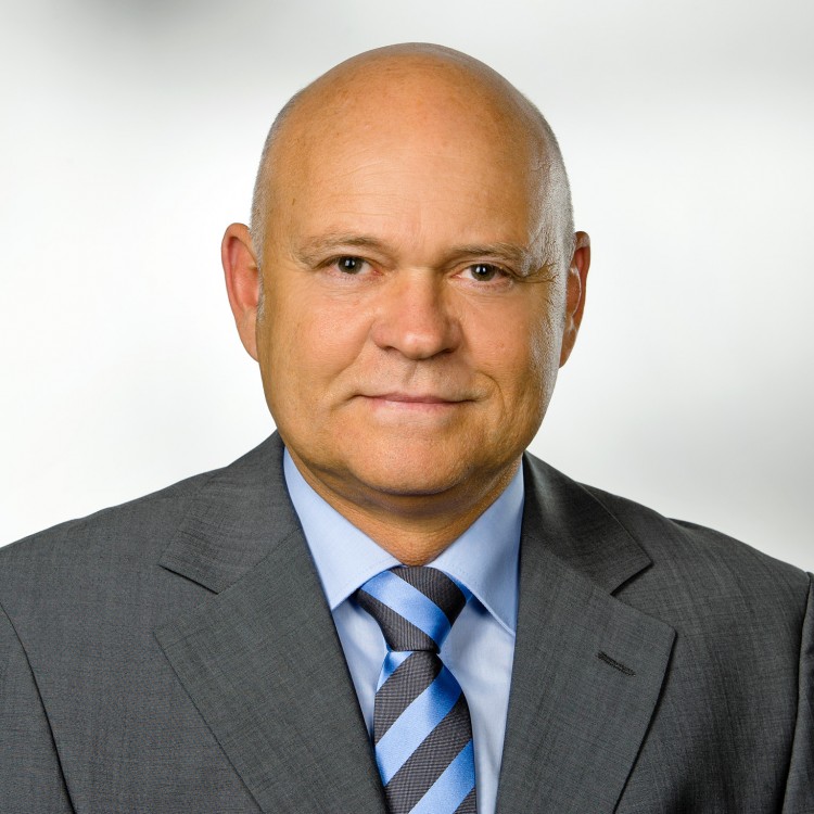 Thomas Köbel - CEO